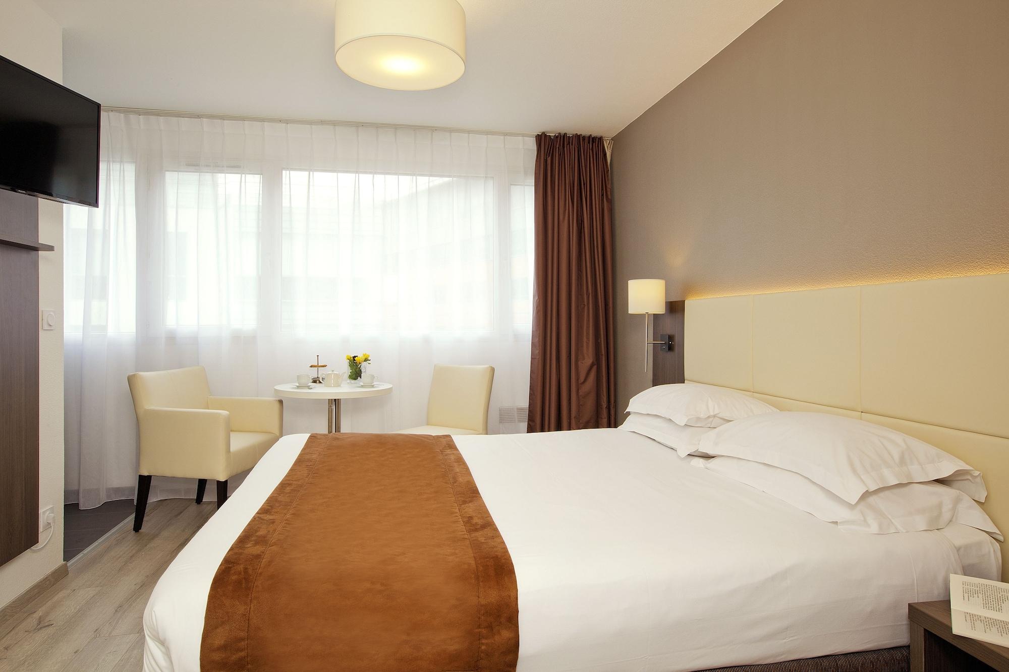 Appart hôtel Séjours&affaires Saint Mandé 2*