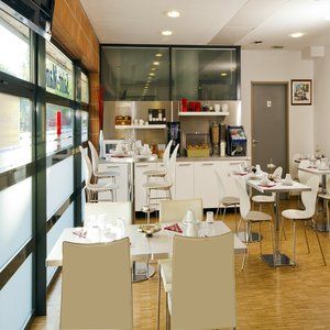 Séjours&affaires Saint Mandé 2*